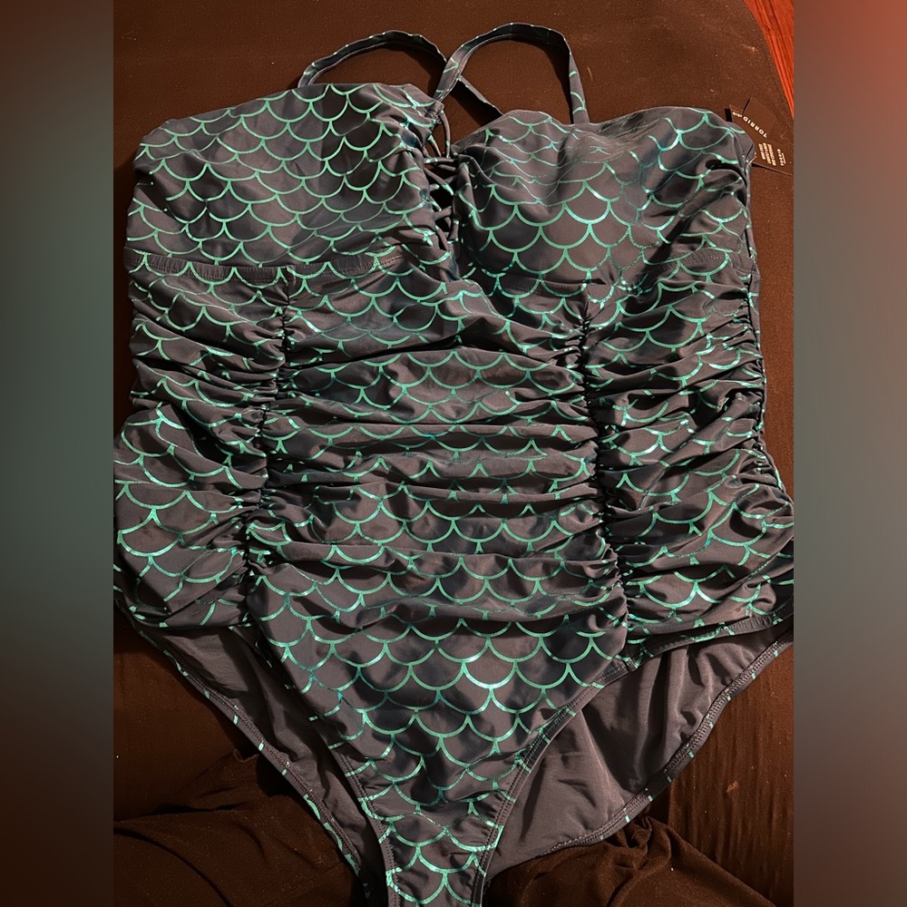 Torrid one piece size 5